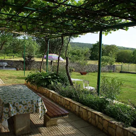 Feriehus Charmantes In Bartici Mit Terrasse By Interhome *