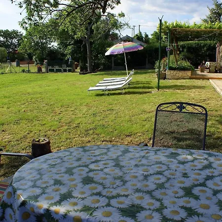 Charmantes In Bartici Mit Terrasse By Interhome Raša